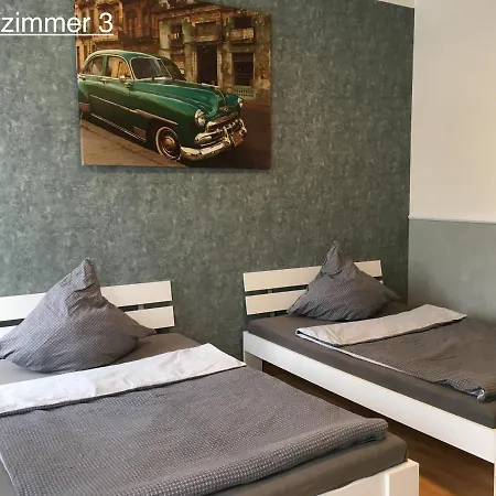 Riena Apartment *